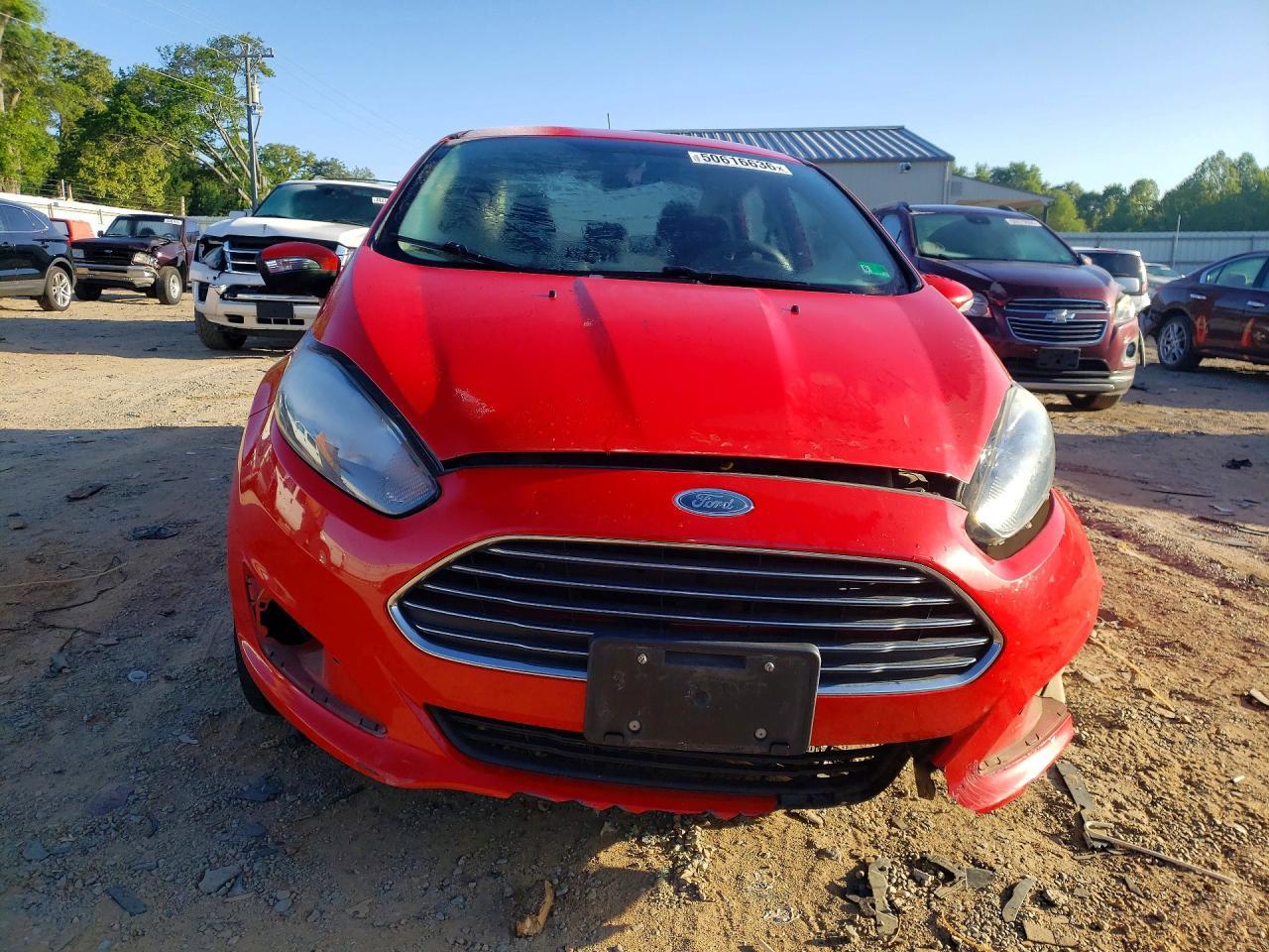 2015 Ford Fiesta Se - Image 5