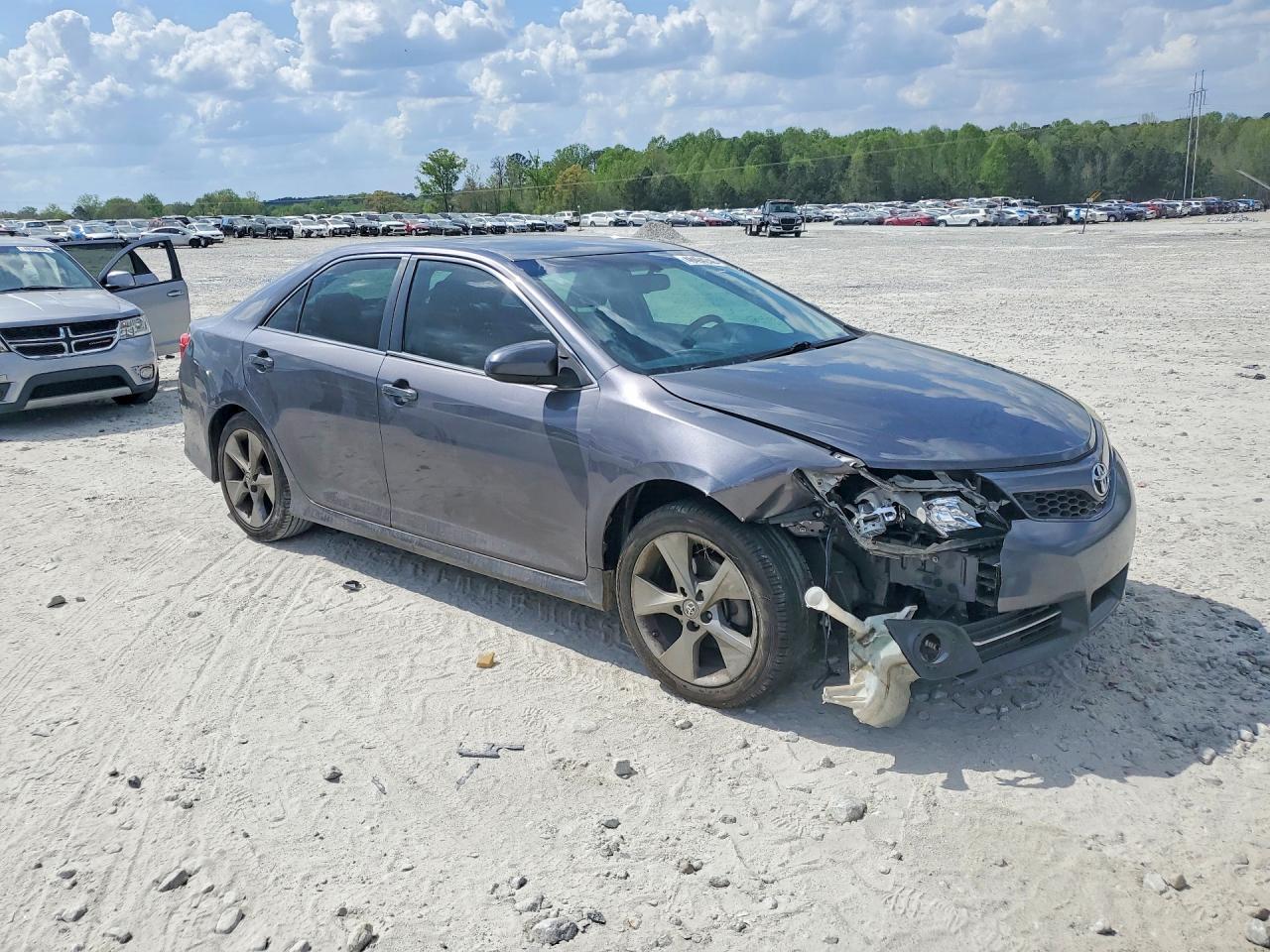 2014 Toyota Camry Se V6 - Фото 4