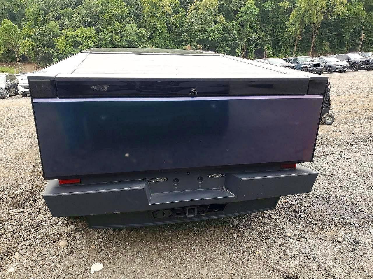 2024 Tesla Cybertruck - Фото 6