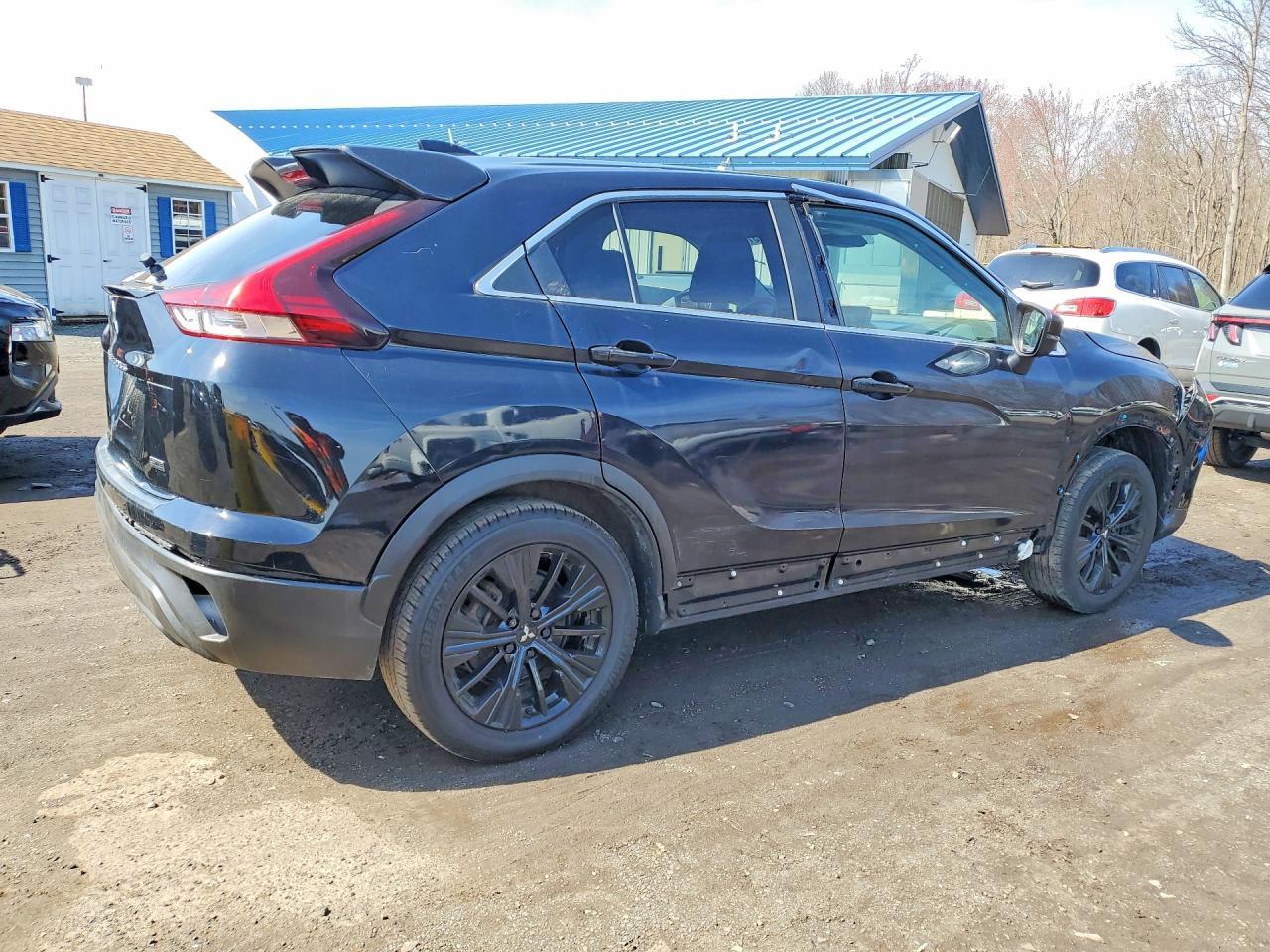 2022 Mitsubishi Eclipse Cross Le - Фото 3