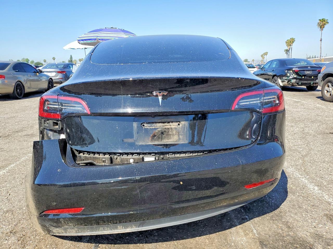 2023 Tesla Model 3 - Фото 6