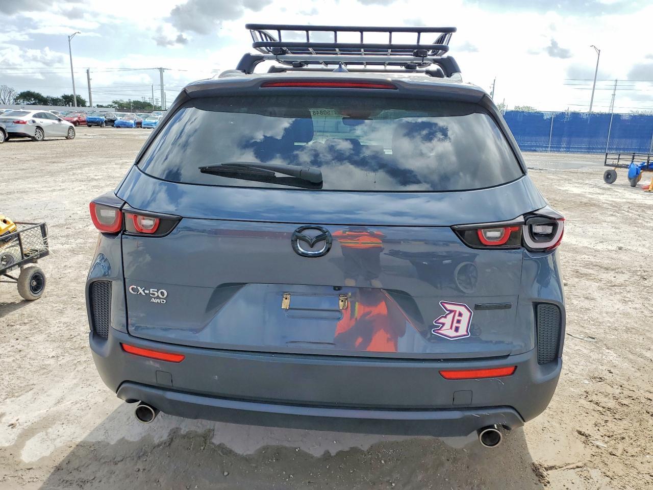 2023 Mazda Cx-50 Premium Plus - Фото 6