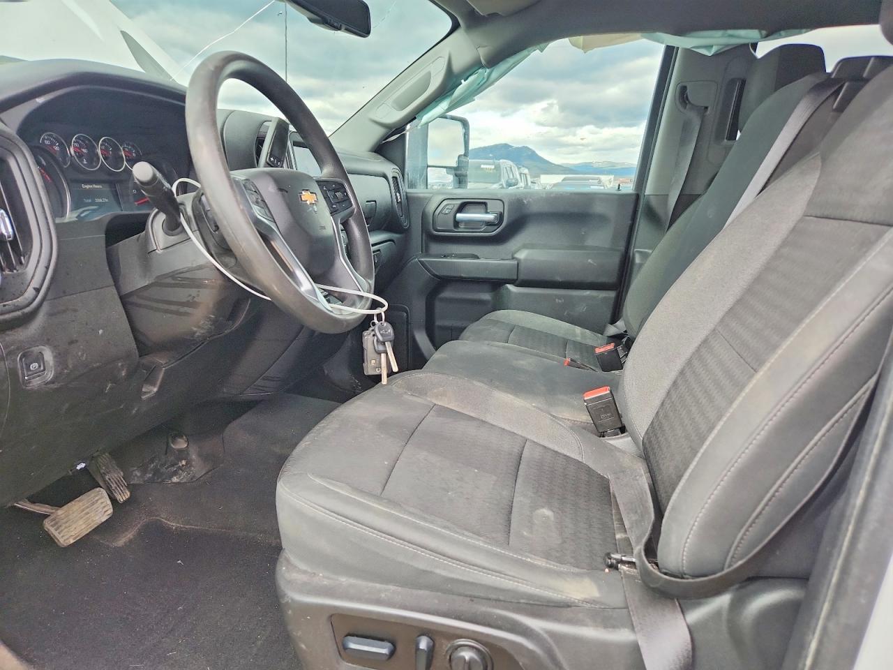 2022 Chevrolet Silverado K2500 Custom - Image 7