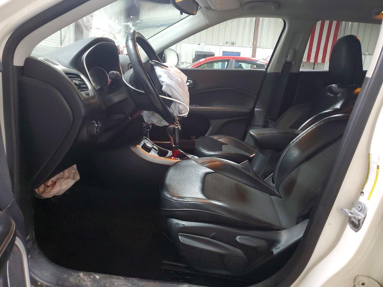 2019 Jeep Compass Latitude - Image 7