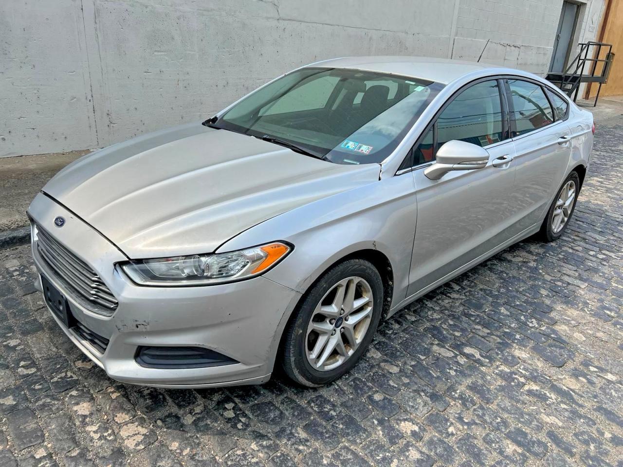 2013 Ford Fusion Se - Image 2