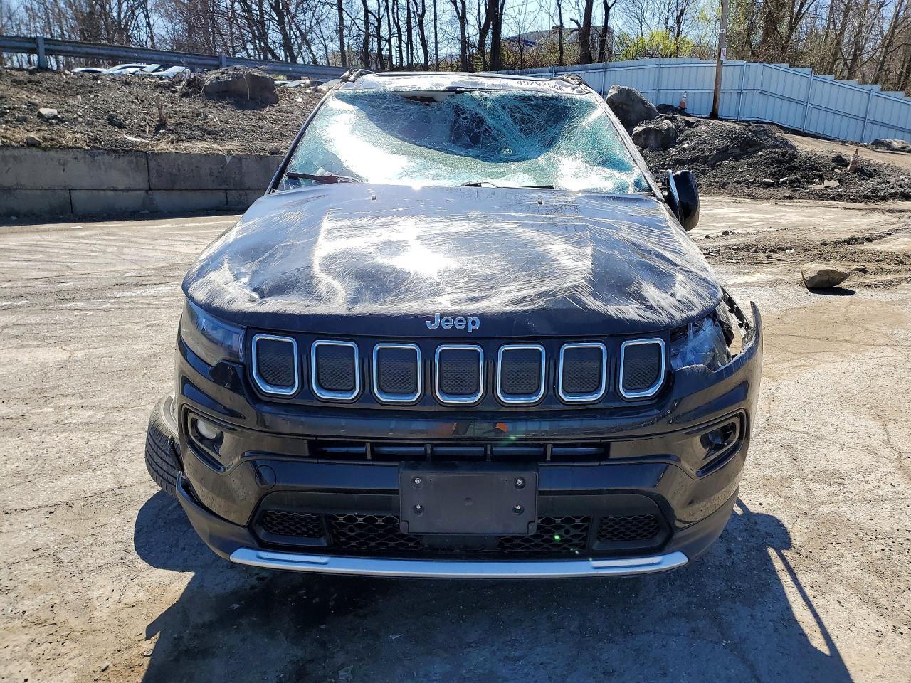 2022 Jeep Compass Limited - Image 5