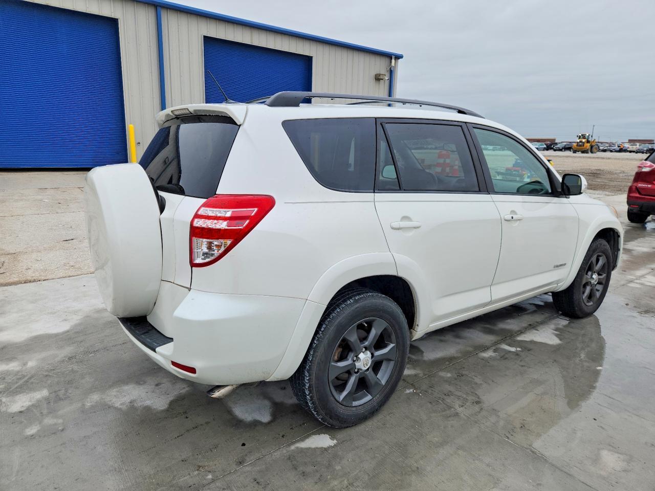 2009 Toyota Rav4 - Image 3