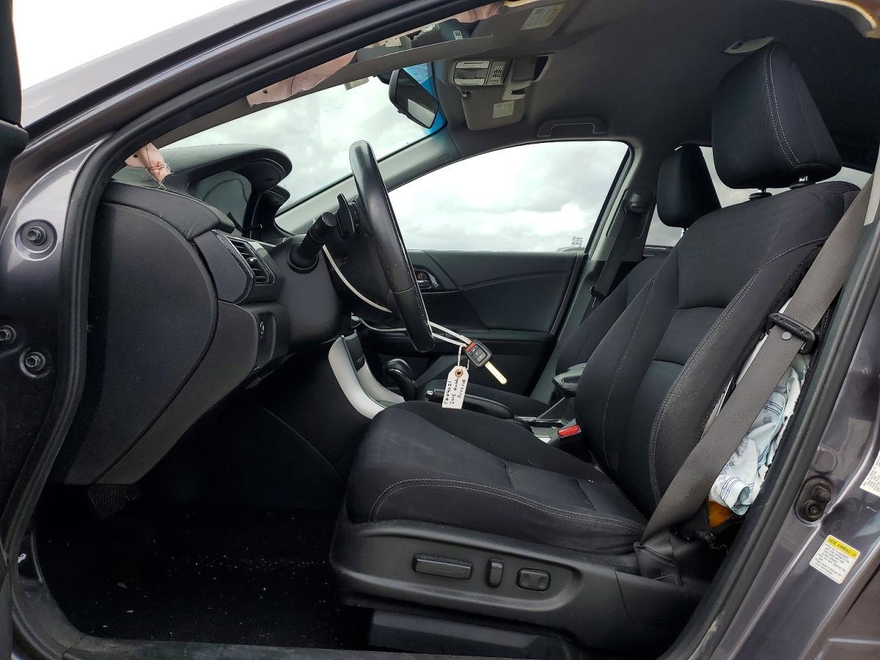 2015 Honda Accord Sport - Image 7