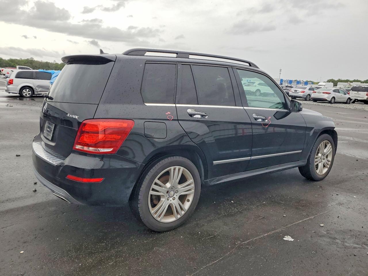 2015 Mercedes-Benz Glk 350 4Matic - Image 3