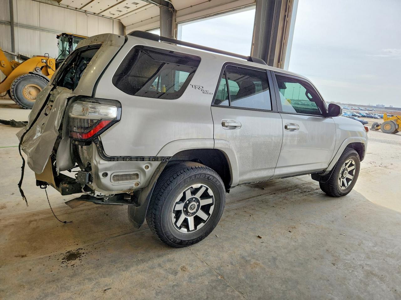 2023 Toyota 4Runner Trd Off-Road - Image 3