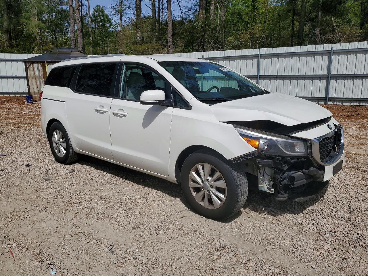 2016 Kia Sedona Lx - Фото 4