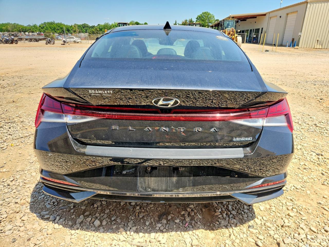 2023 Hyundai Elantra Limited - Image 6