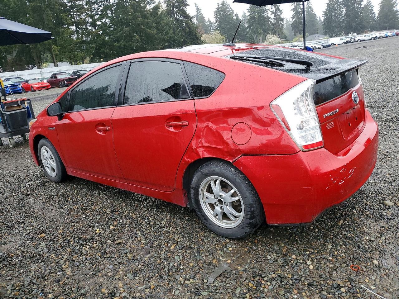 2011 Toyota Prius Four - Фото 2