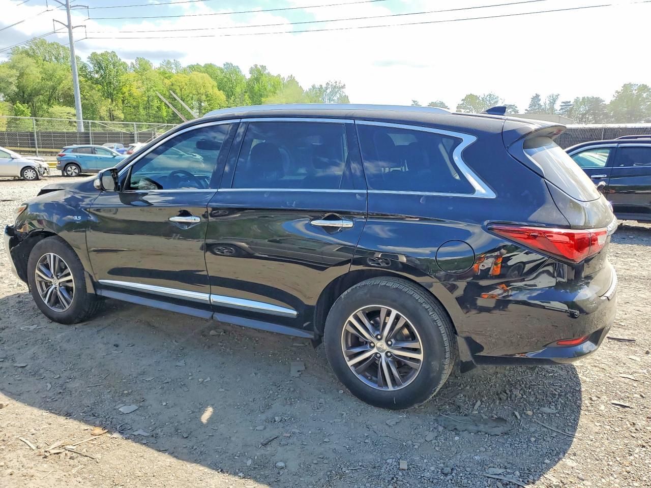2018 Infiniti Qx60 - Image 2