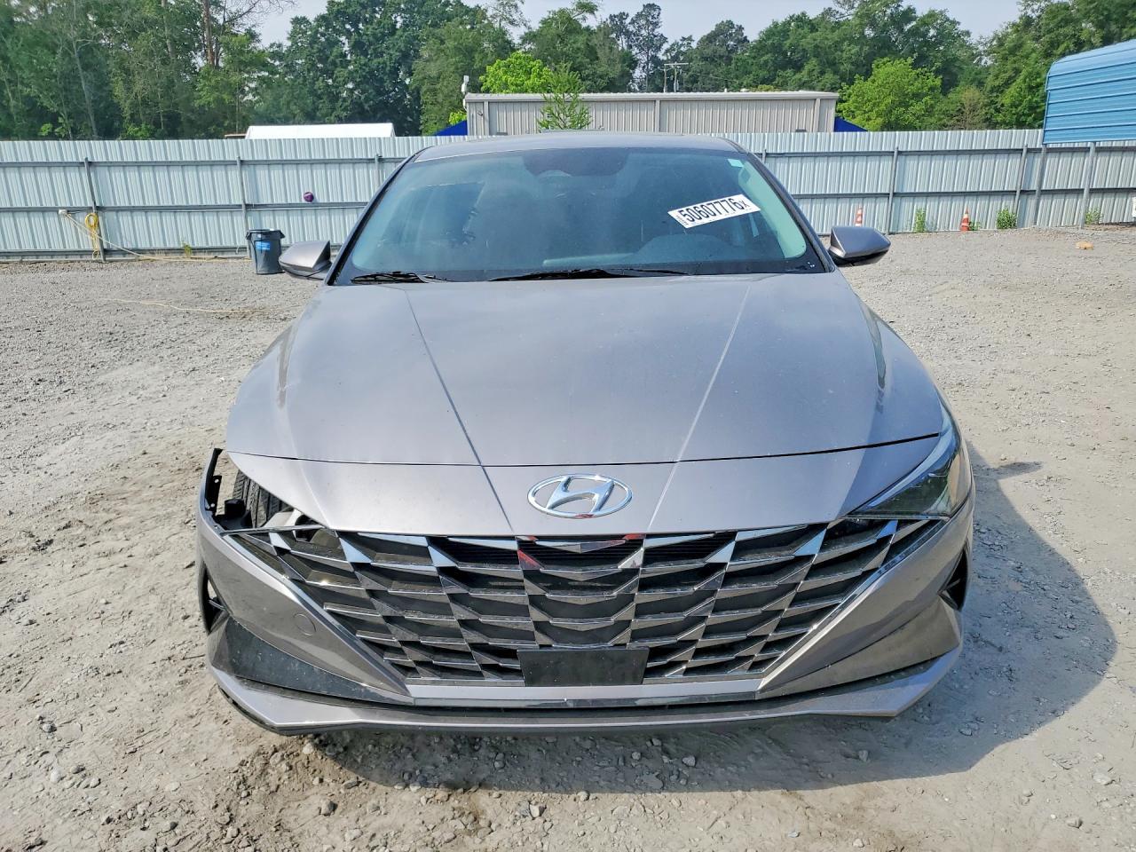 2023 Hyundai Elantra Limited - Image 5