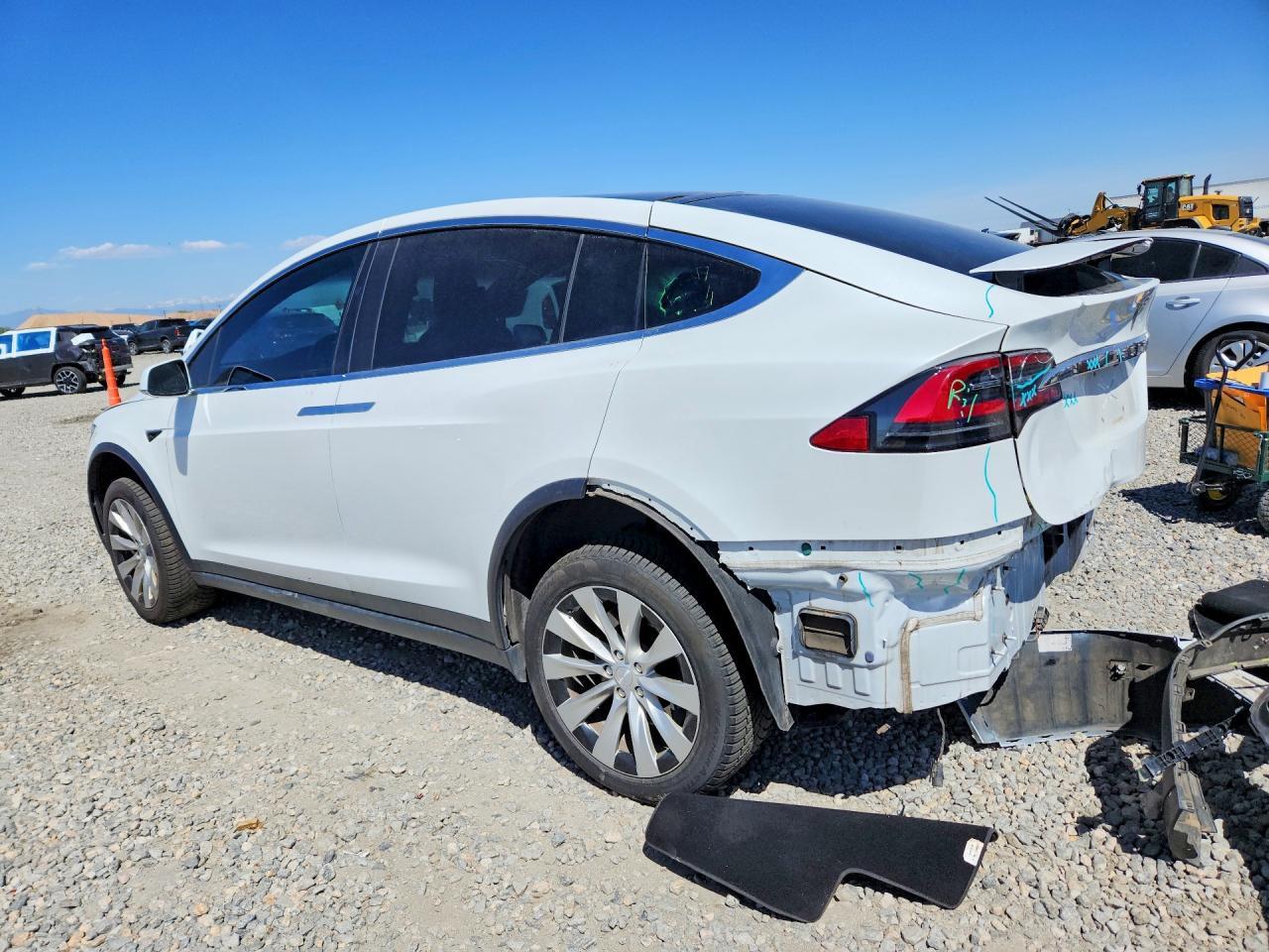 2019 Tesla Model X - Фото 2