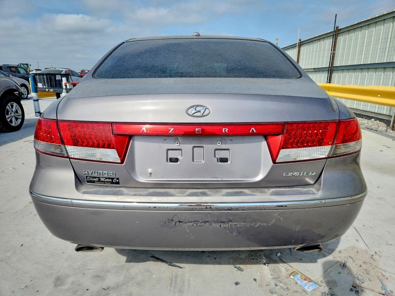 2008 Hyundai Azera Limited - Image 6