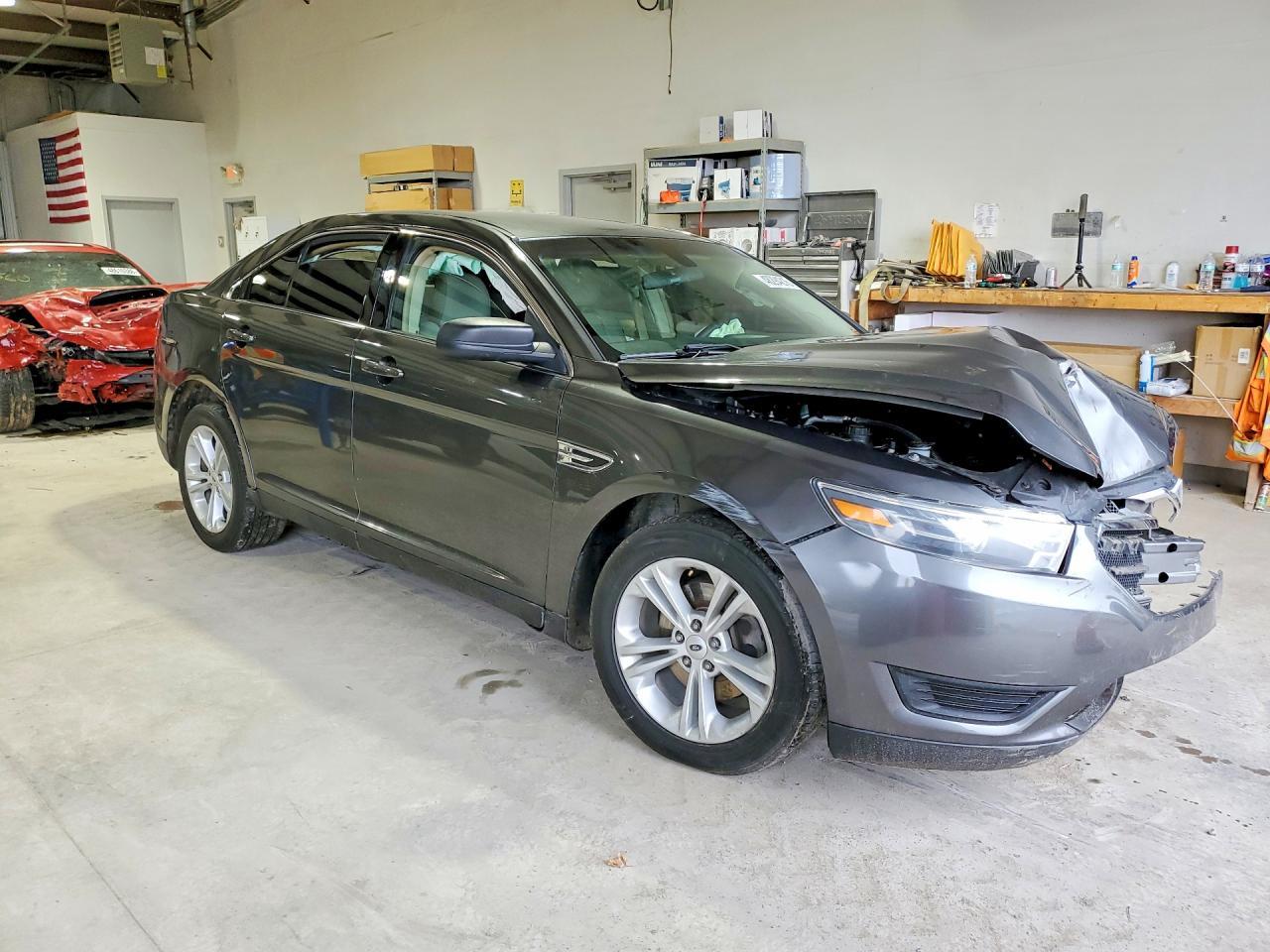 2015 Ford Taurus Se - Image 4