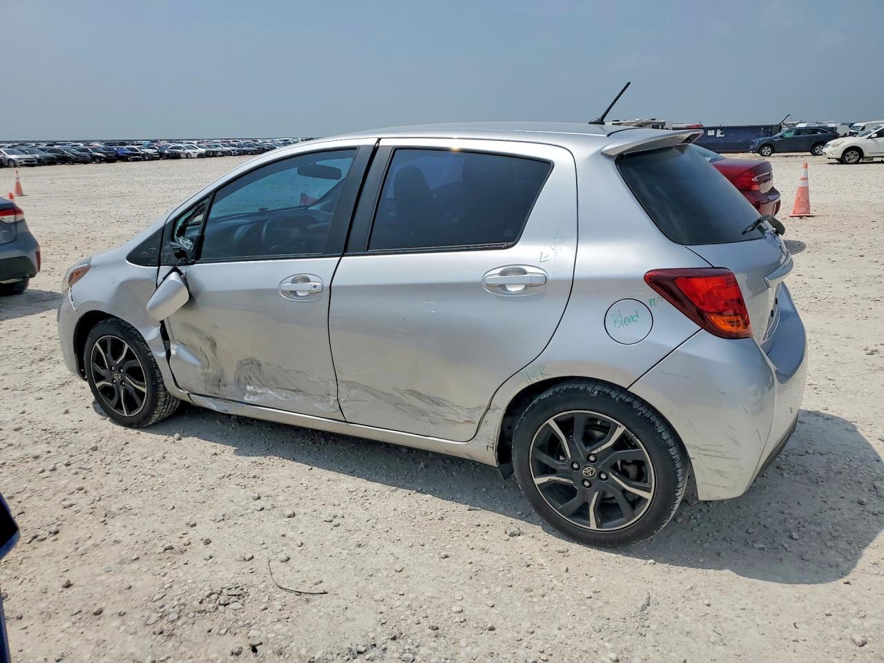 2016 Toyota Yaris 5-Door Se - Image 2
