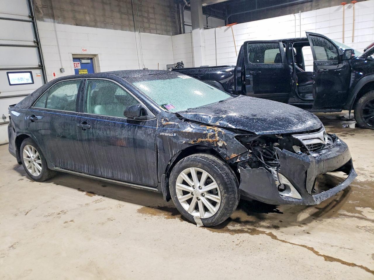 2012 Toyota Camry Hybrid Xle - Image 4