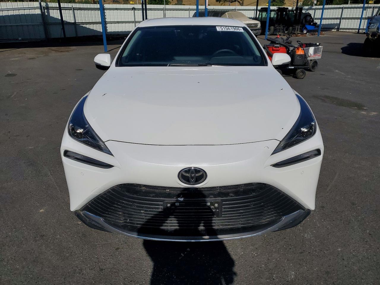 2023 Toyota Mirai Xle - Image 5