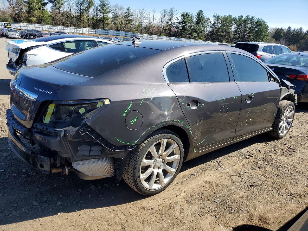 2013 Buick Lacrosse Touring - Image 3