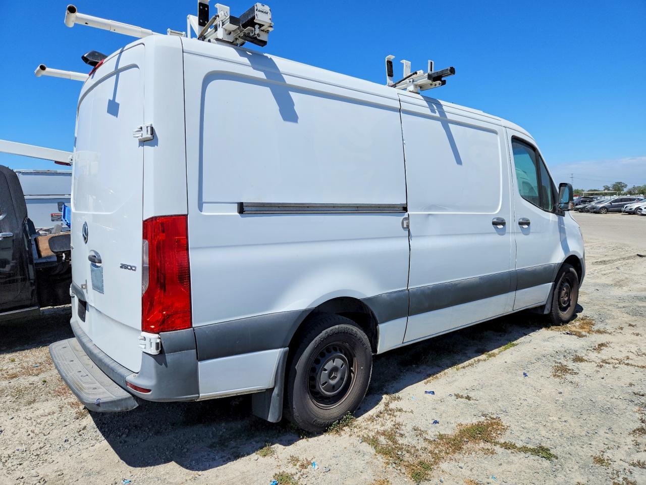 2021 Mercedes Benz Sprinter 2500 Utility / Service Van - Фото 3