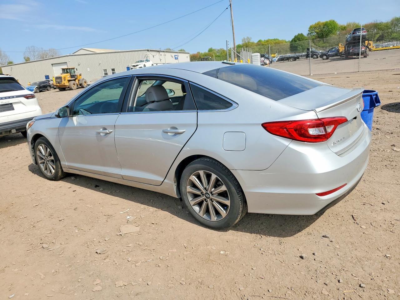 2017 Hyundai Sonata Se - Фото 2