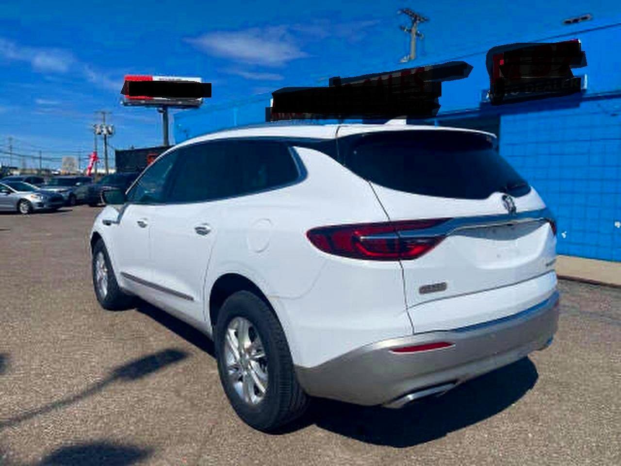 2021 Buick Enclave Essence - Image 3