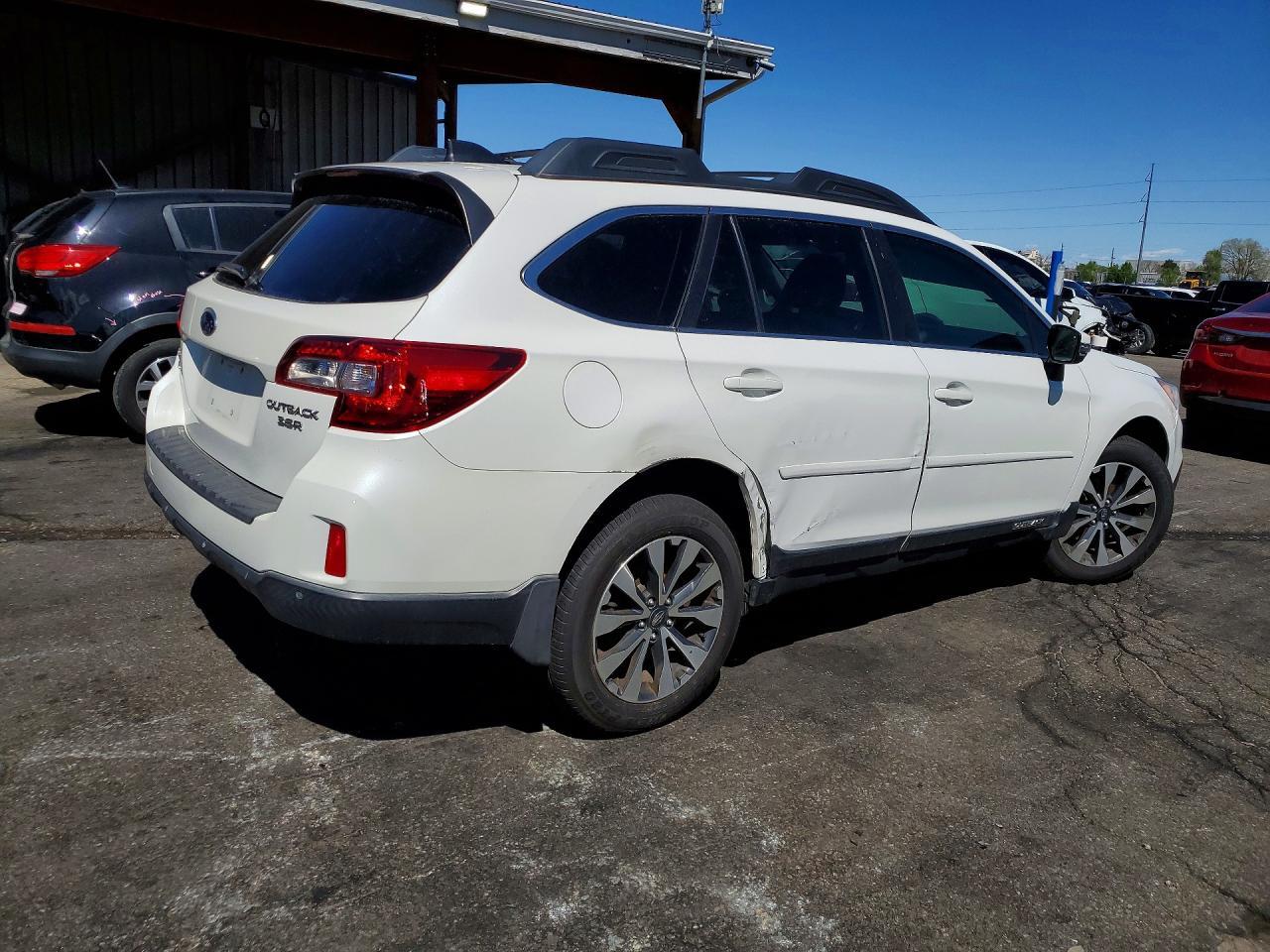 2017 Subaru Outback 3.6R Limited - Фото 3