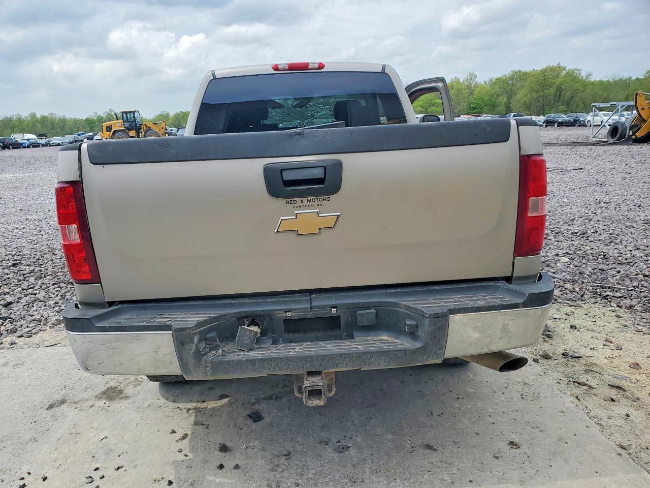 2007 Chevrolet Silverado K2500 Heavy Duty - Image 6