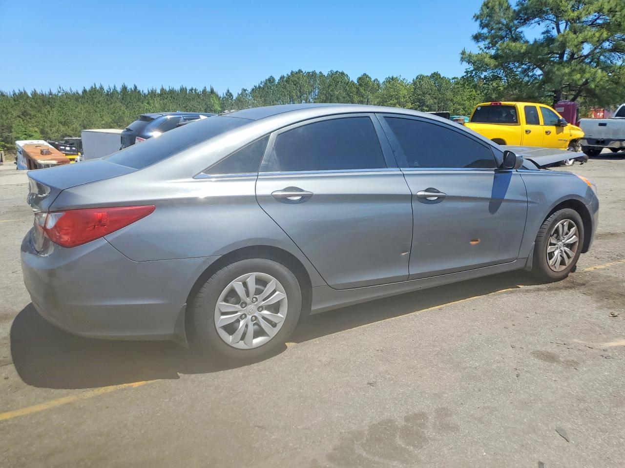2013 Hyundai Sonata Gls - Image 3