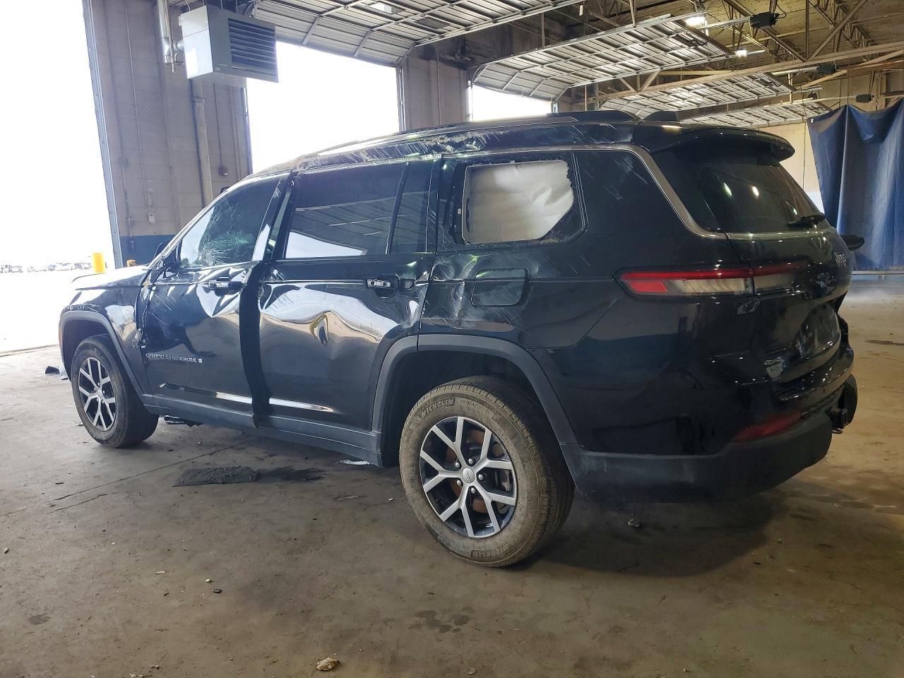 2024 Jeep Grand Cherokee L Limited - Image 2