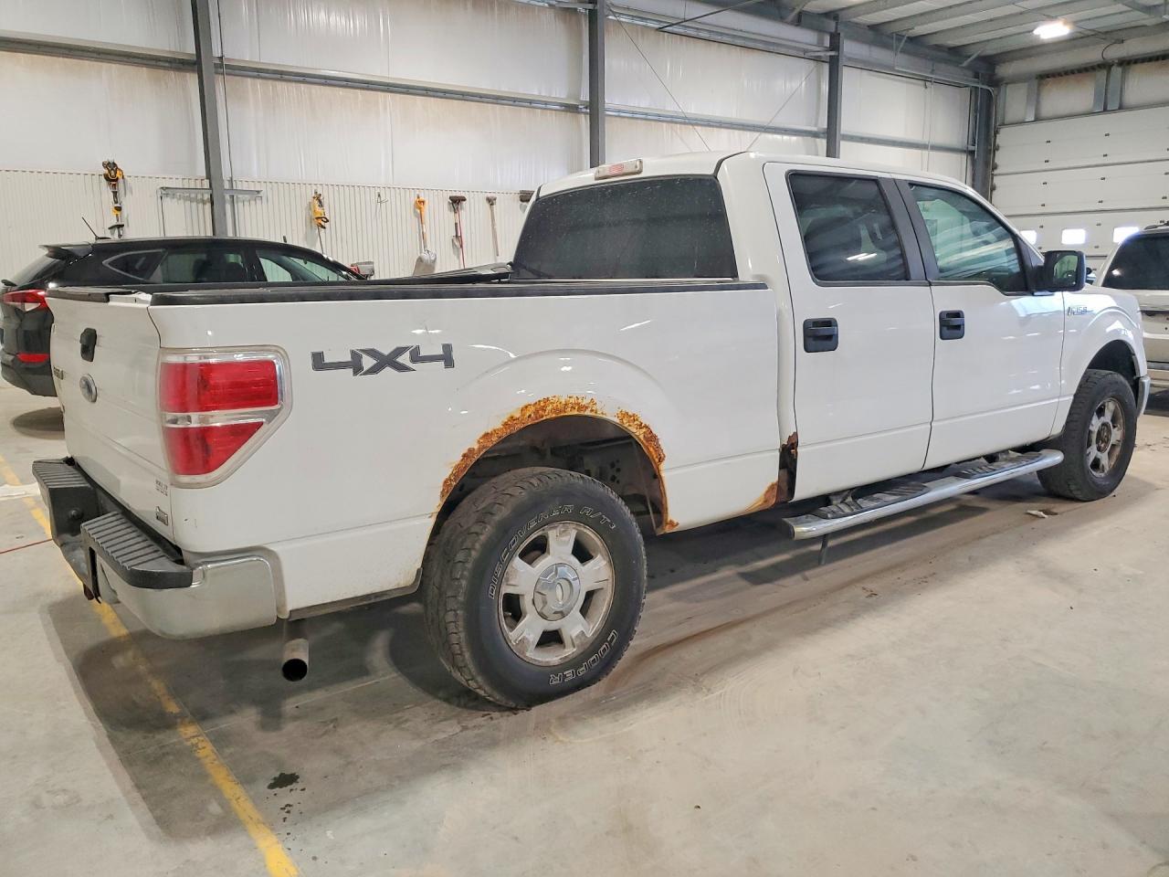 2010 Ford F150 Supercrew - Фото 3