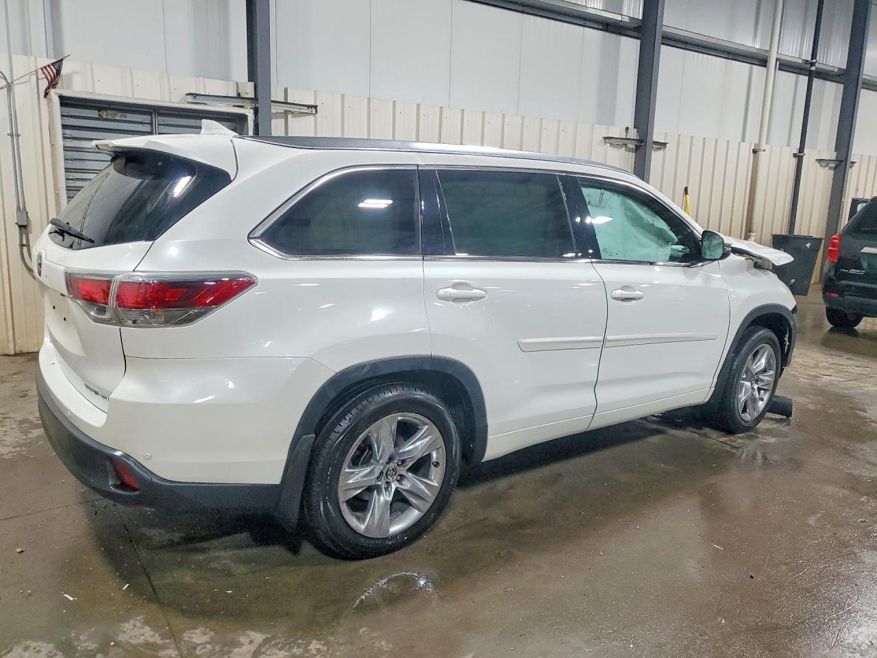 2016 Toyota Highlander Limited Platinum - Фото 3