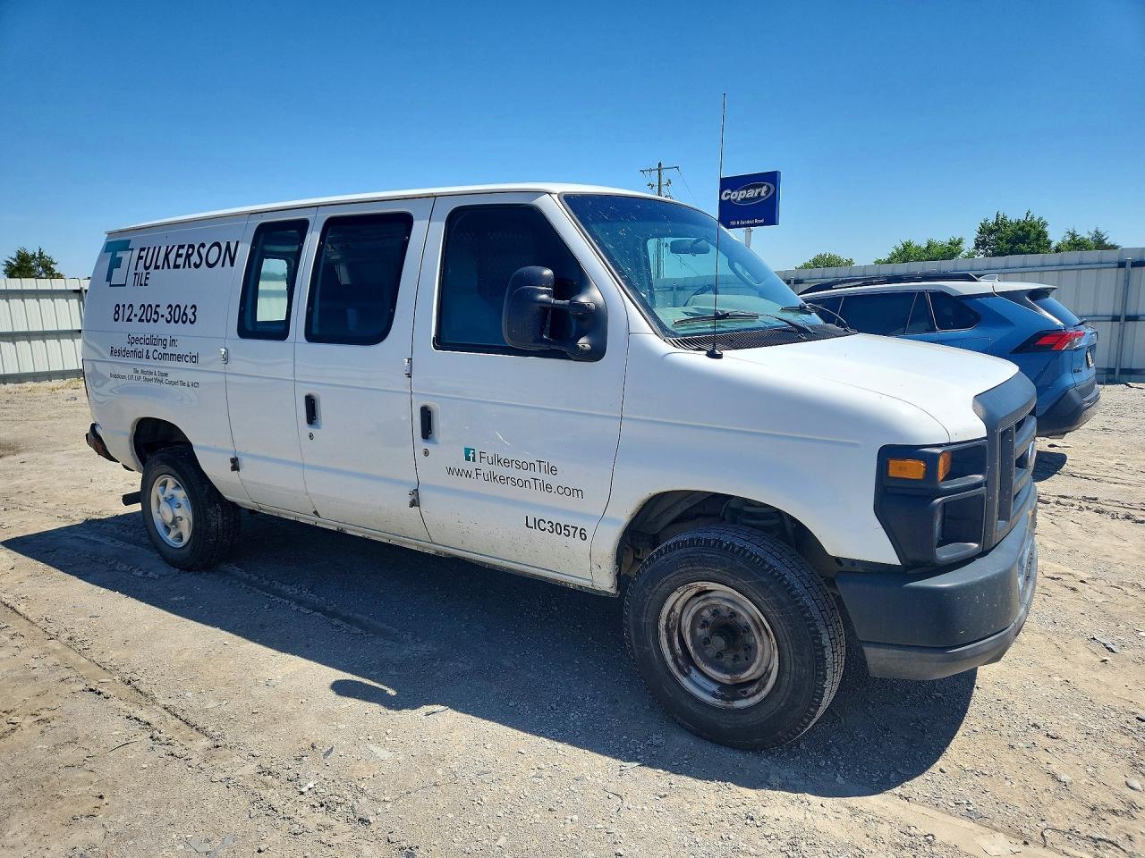 2011 Ford Econoline E350 Super Duty Van - Фото 4