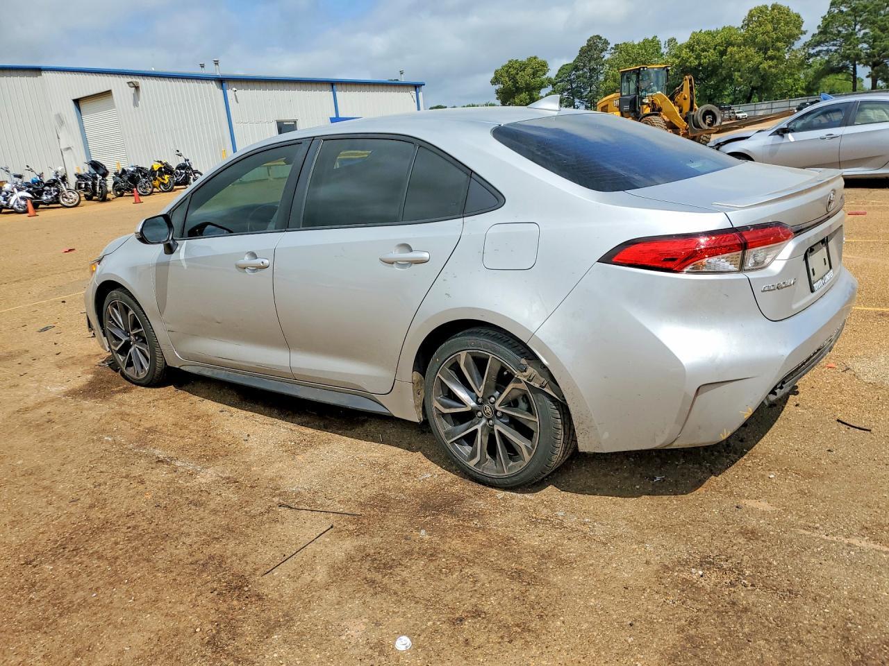 2022 Toyota Corolla Se - Image 2