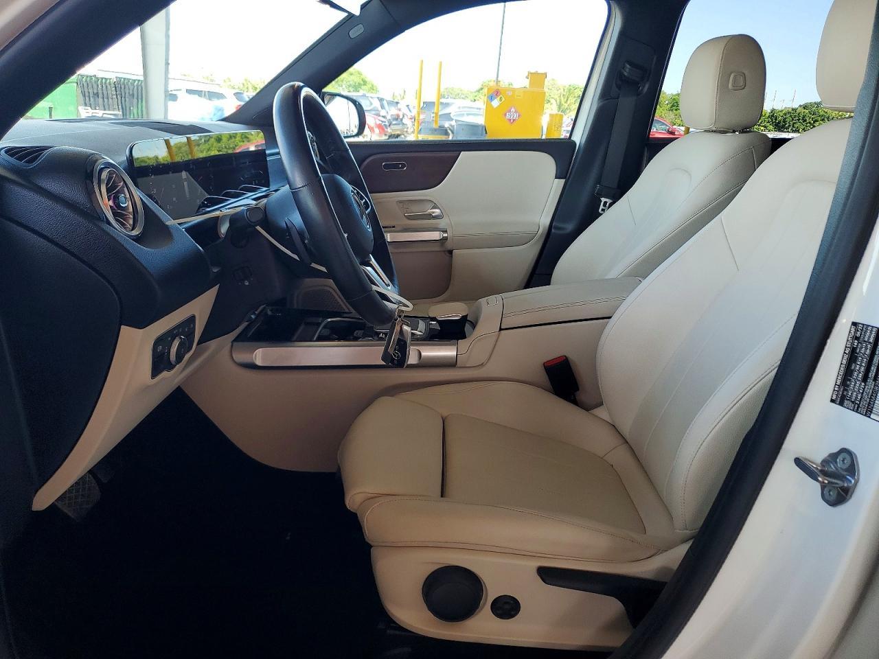 2022 Mercedes-Benz Glb 250 - Image 7