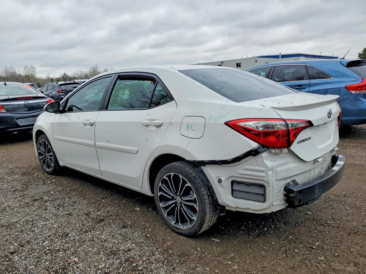 2015 Toyota Corolla L - Фото 2