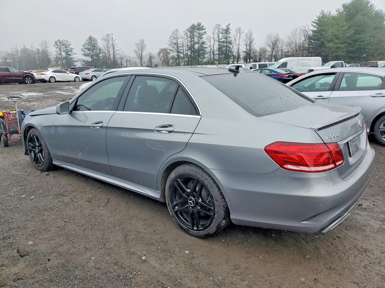2014 Mercedes-Benz E 550 4Matic - Image 2