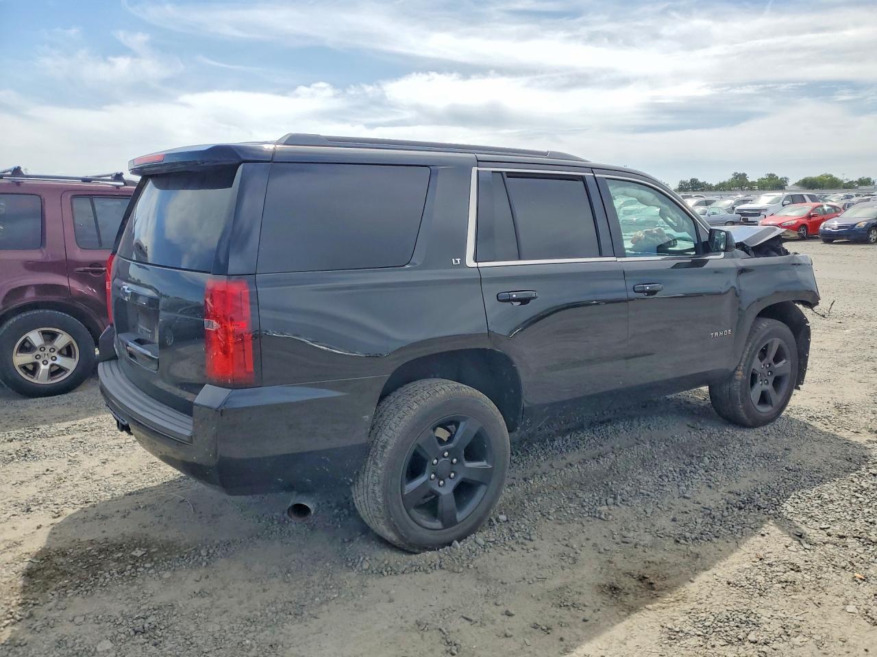 2017 Chevrolet Tahoe K1500 Lt - Фото 3