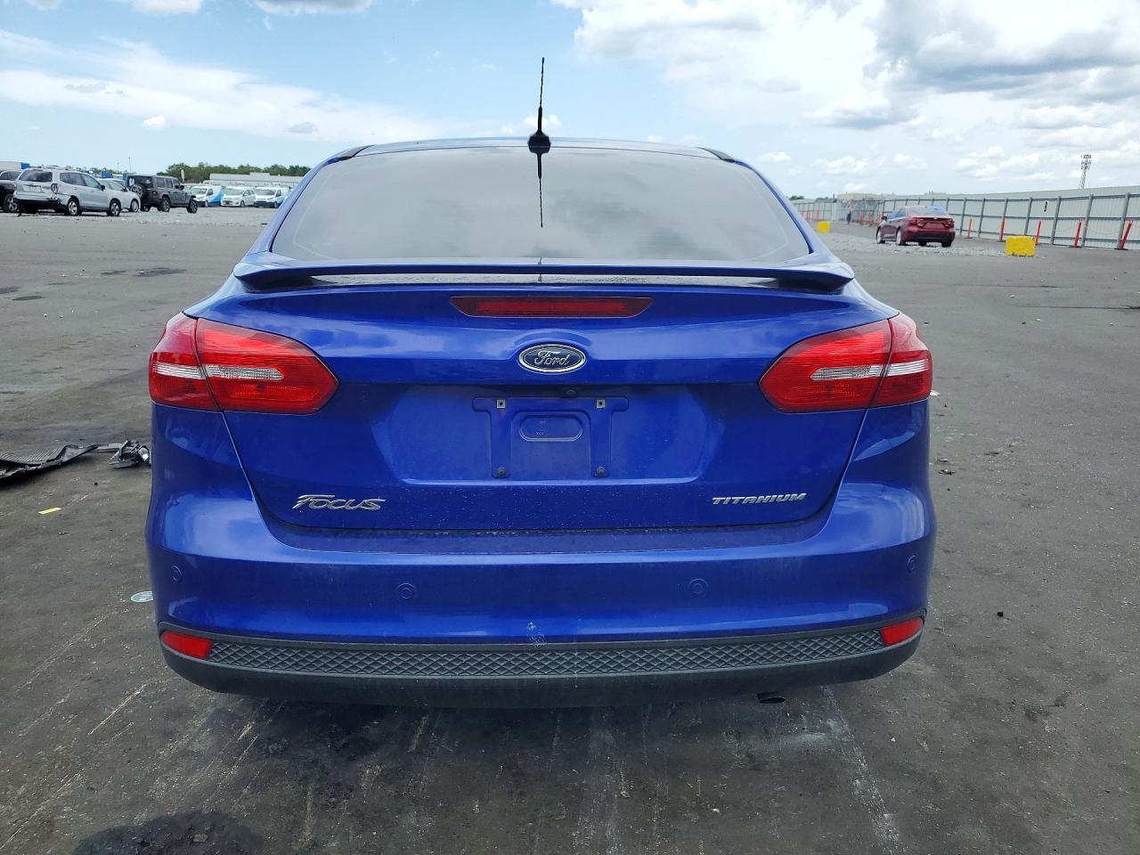 2015 Ford Focus Titanium - Image 6