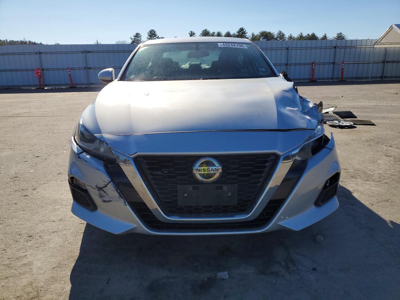 2019 Nissan Altima S - Фото 5
