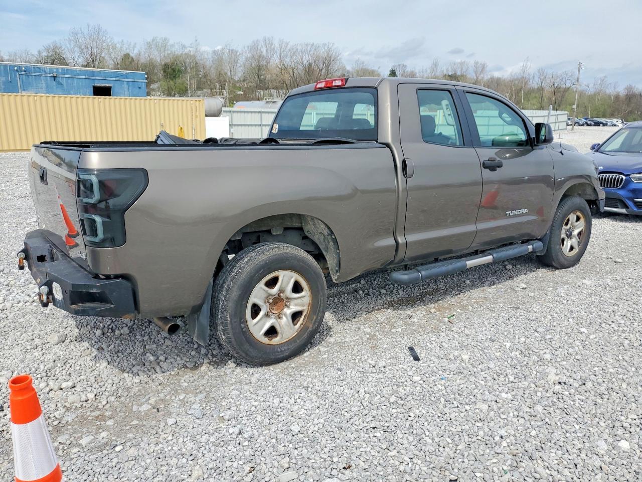 2010 Toyota Tundra Double Cab Sr5 - Фото 3
