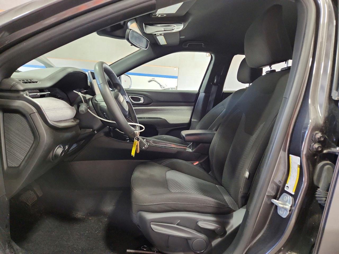 2023 Jeep Compass Sport - Фото 7