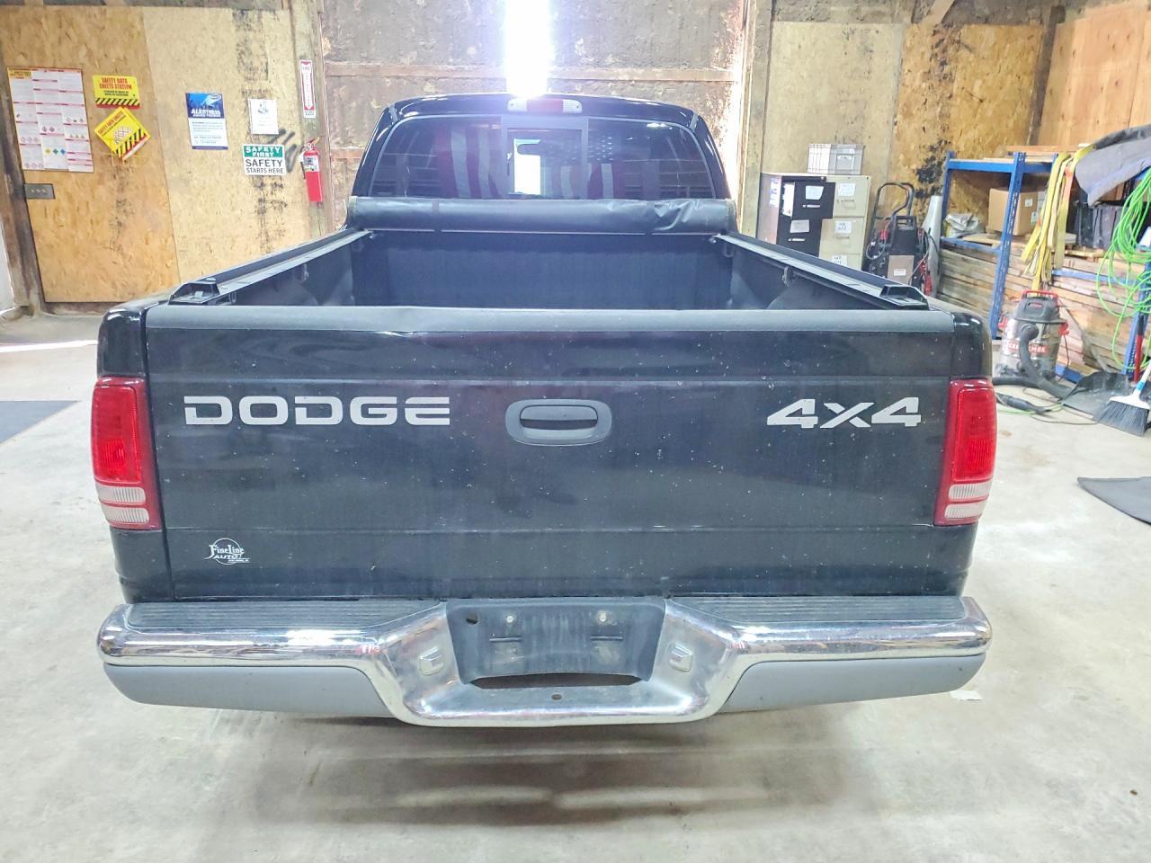 1999 Dodge Dakota - Image 6