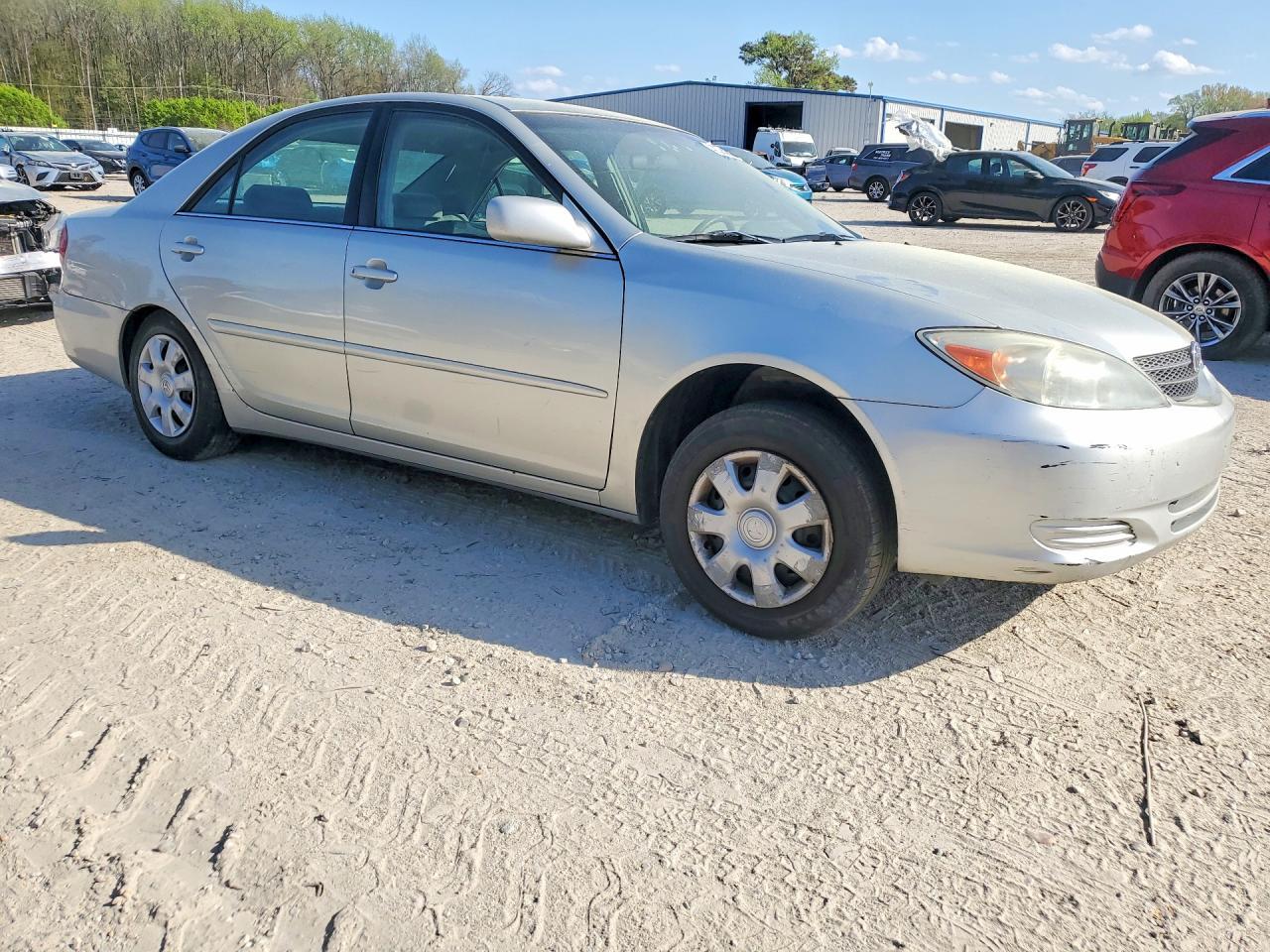 2003 Toyota Camry Le - Фото 4