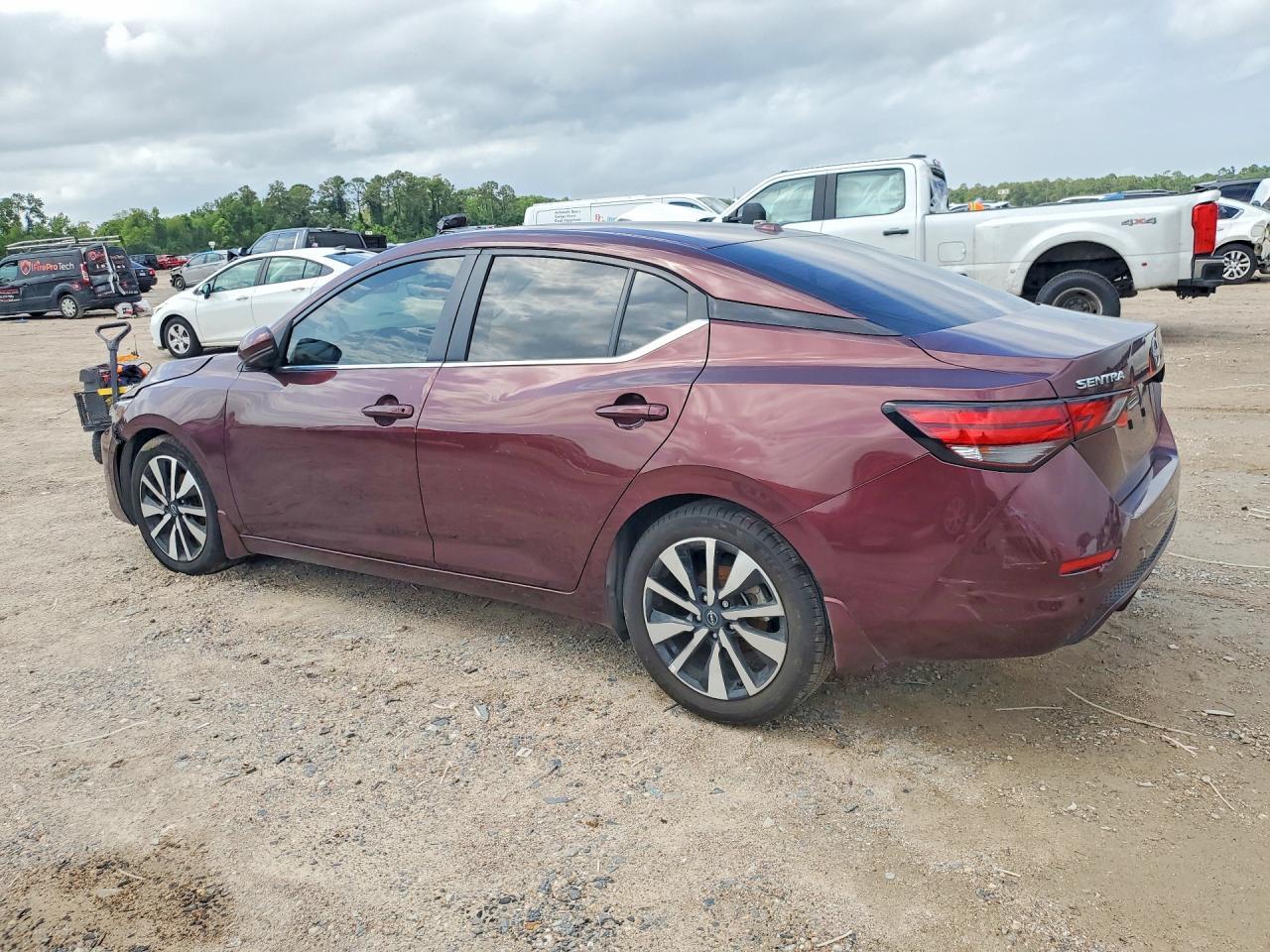 2025 Nissan Sentra Sv - Image 2