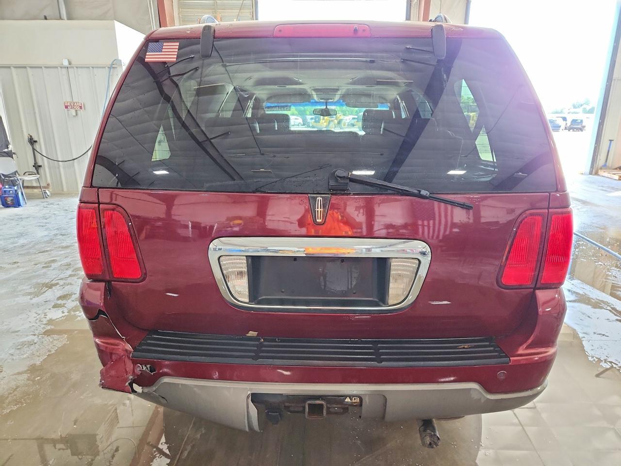 2004 Lincoln Navigator - Image 6