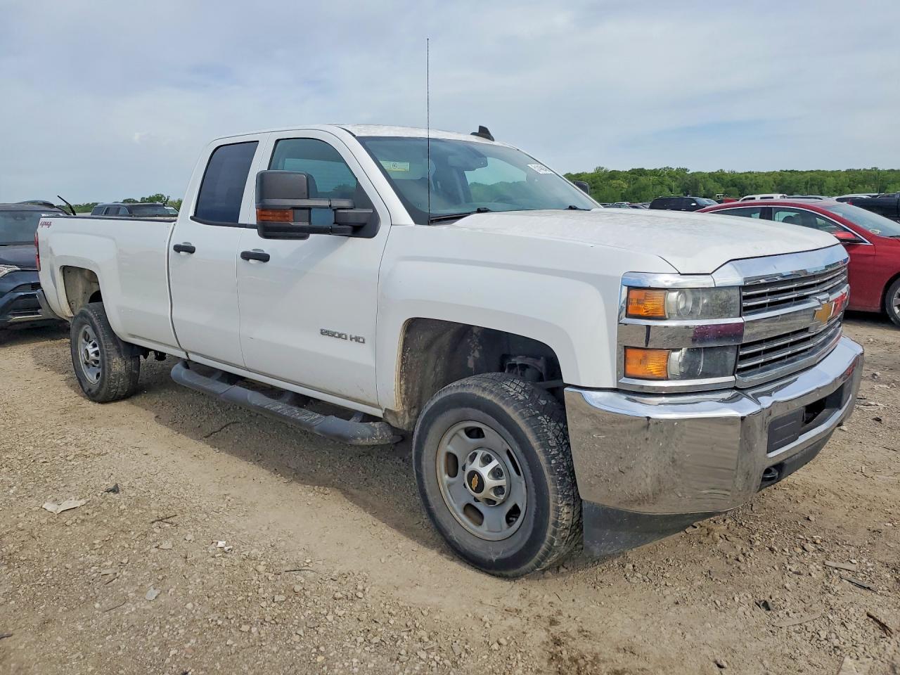 2015 Chevrolet Silverado K2500 Heavy Duty - Image 4